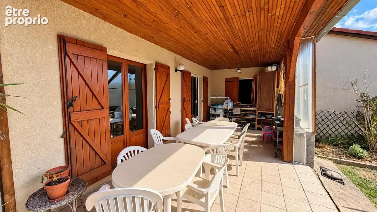 Maison familiale 4 chambres, grand terrain, garage et hangar - photo 10
