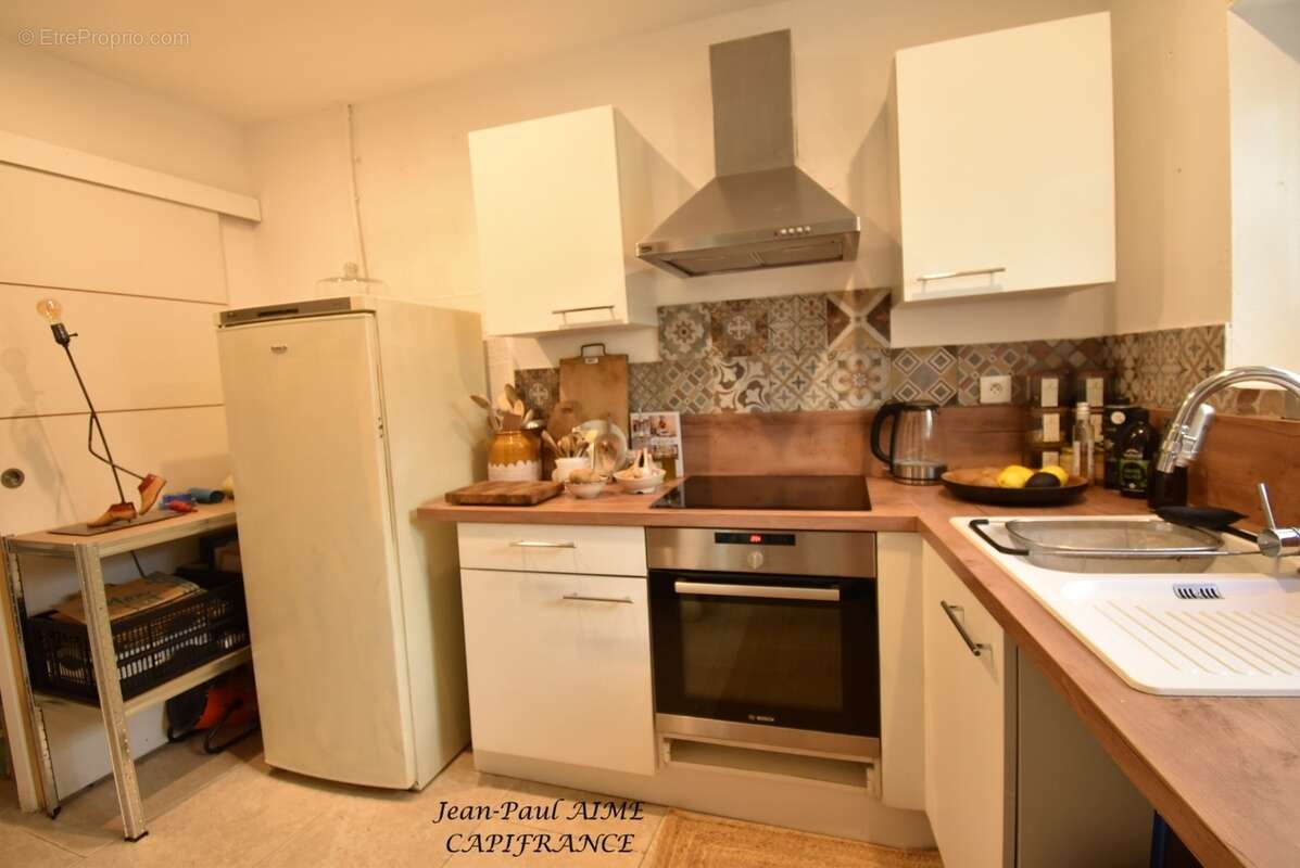 Issirac – maison de village t3 en pierre avec toit-terrasse et vue – dépendances en option - photo 8