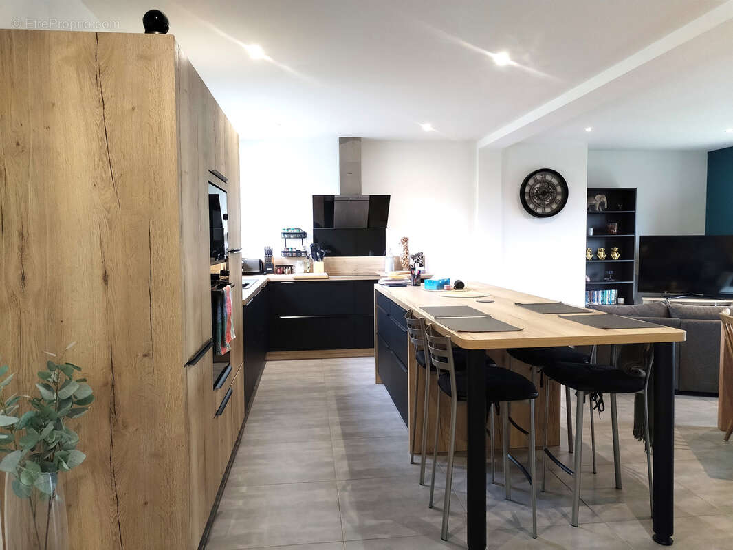 Maison de bourg 6 pièces 172 m2 - photo 4