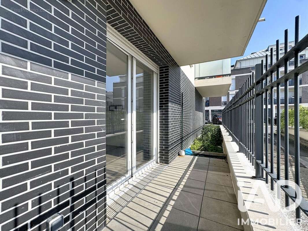 Photo 9 - Appartement à BUSSY-SAINT-GEORGES