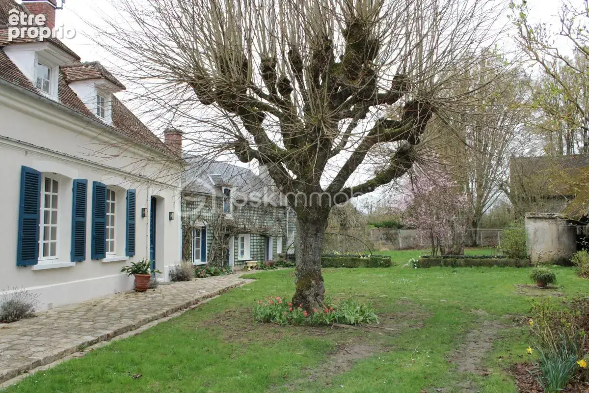 Maison à FAVEROLLES