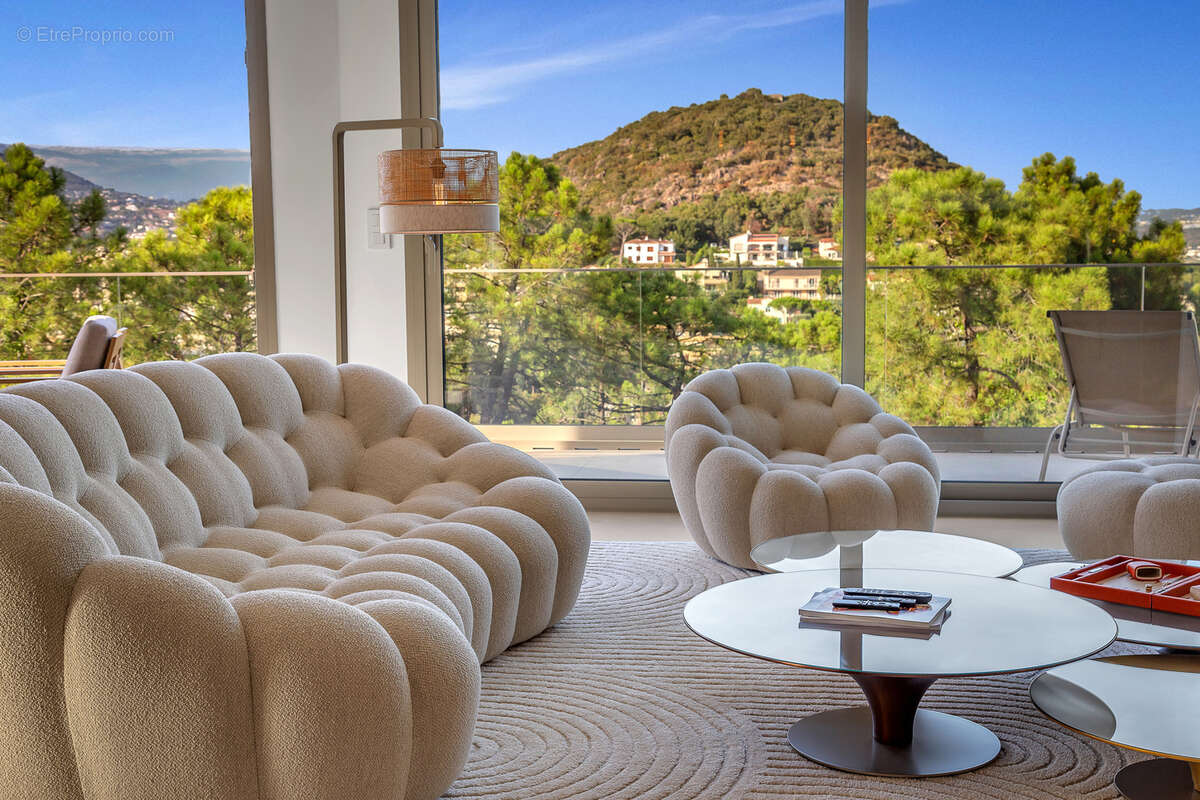 Maison à MANDELIEU-LA-NAPOULE