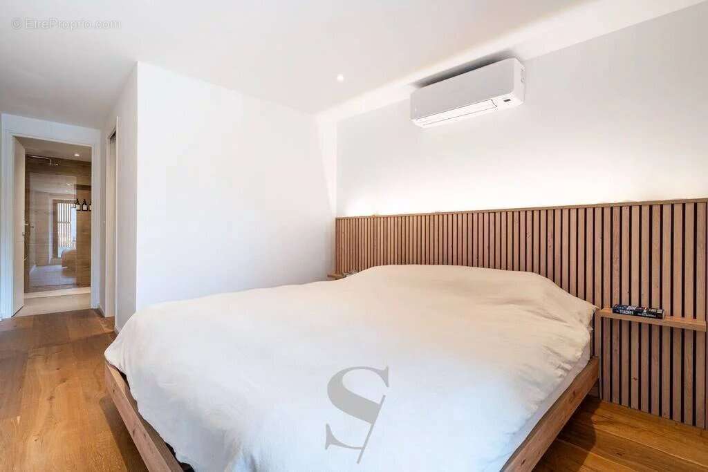 Appartement à PRINGY