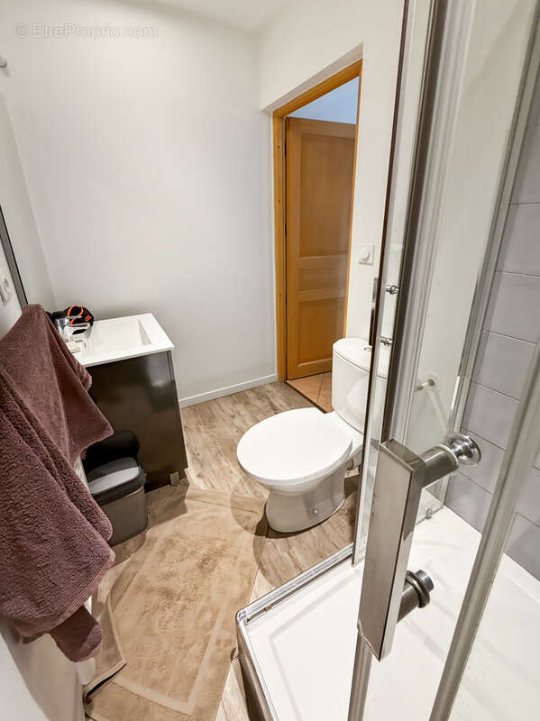 Maison à SAINT-ETIENNE-DU-ROUVRAY