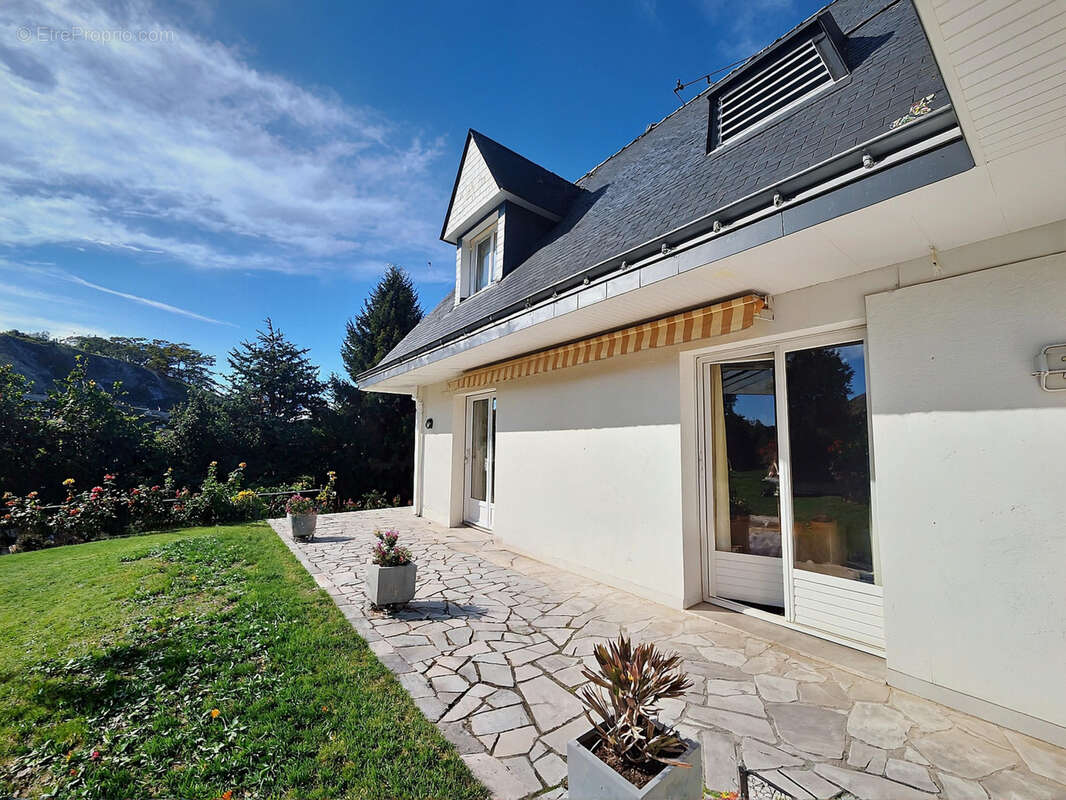 Maison à RENAZE
