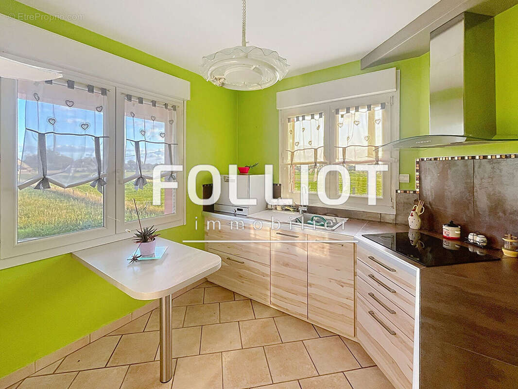 Maison à BRICQUEVILLE-SUR-MER