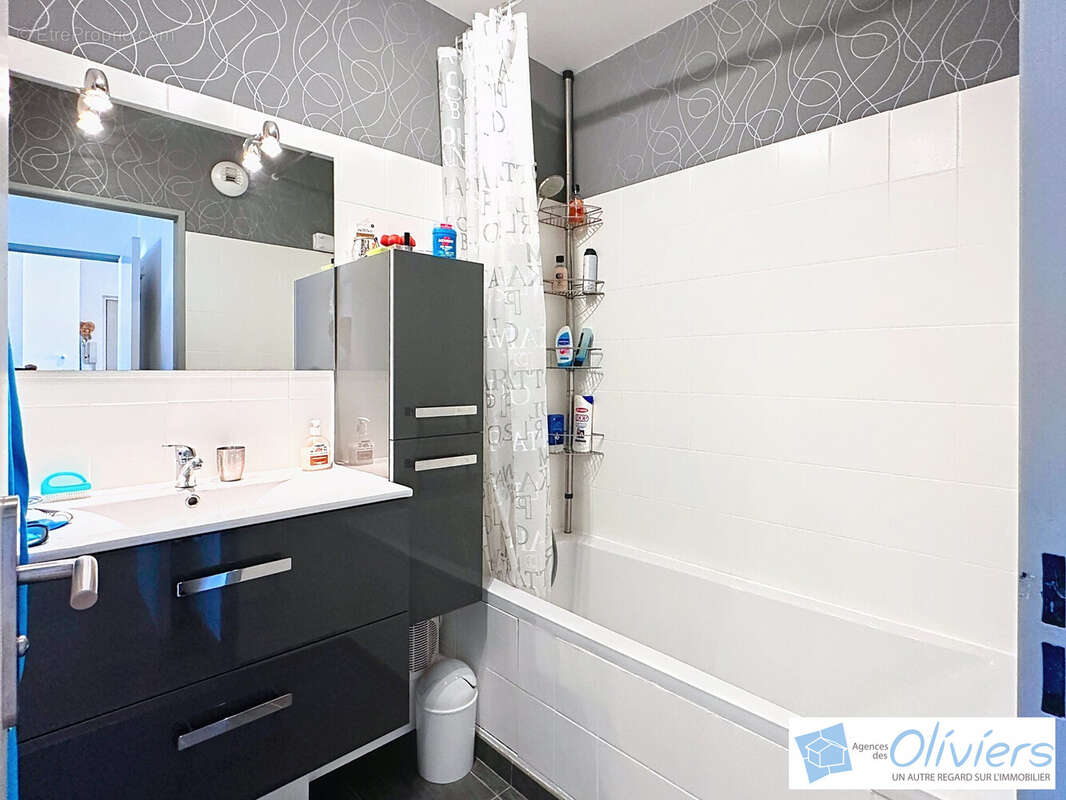 Appartement à VOISINS-LE-BRETONNEUX