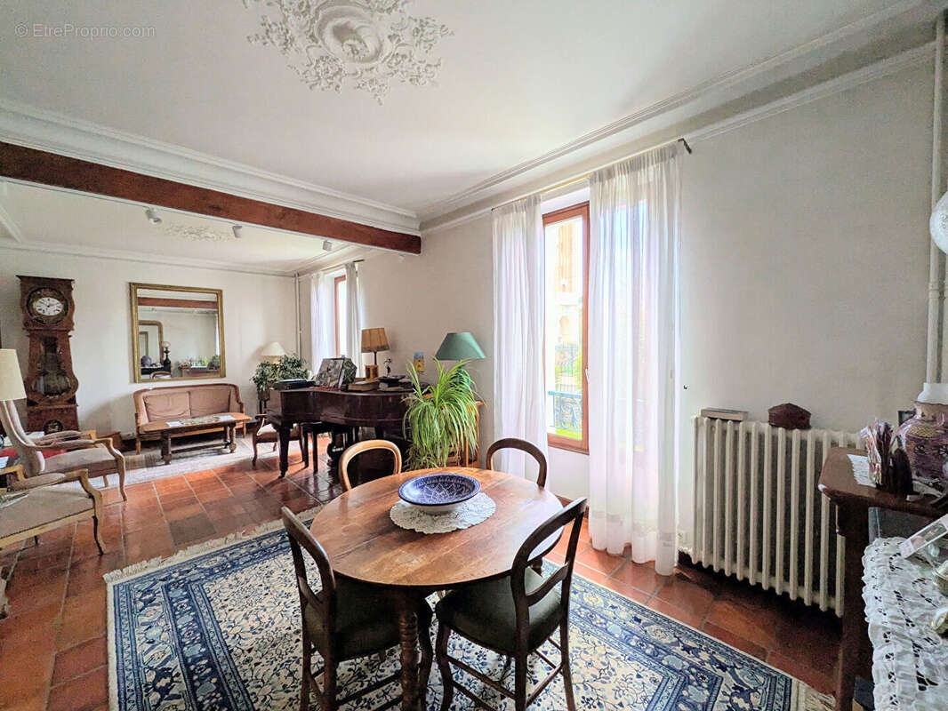 Maison à VILLEMOMBLE