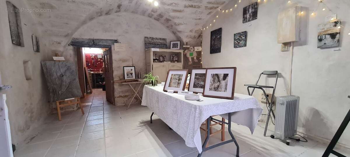 Maison à SAINT-QUENTIN-LA-POTERIE