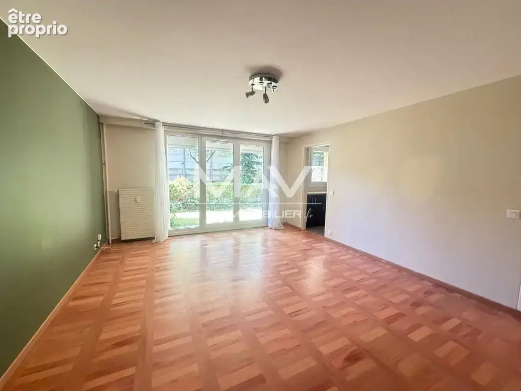 Appartement 2 pièces 45 m² à vendre à Tourcoing (59200) - photo 3