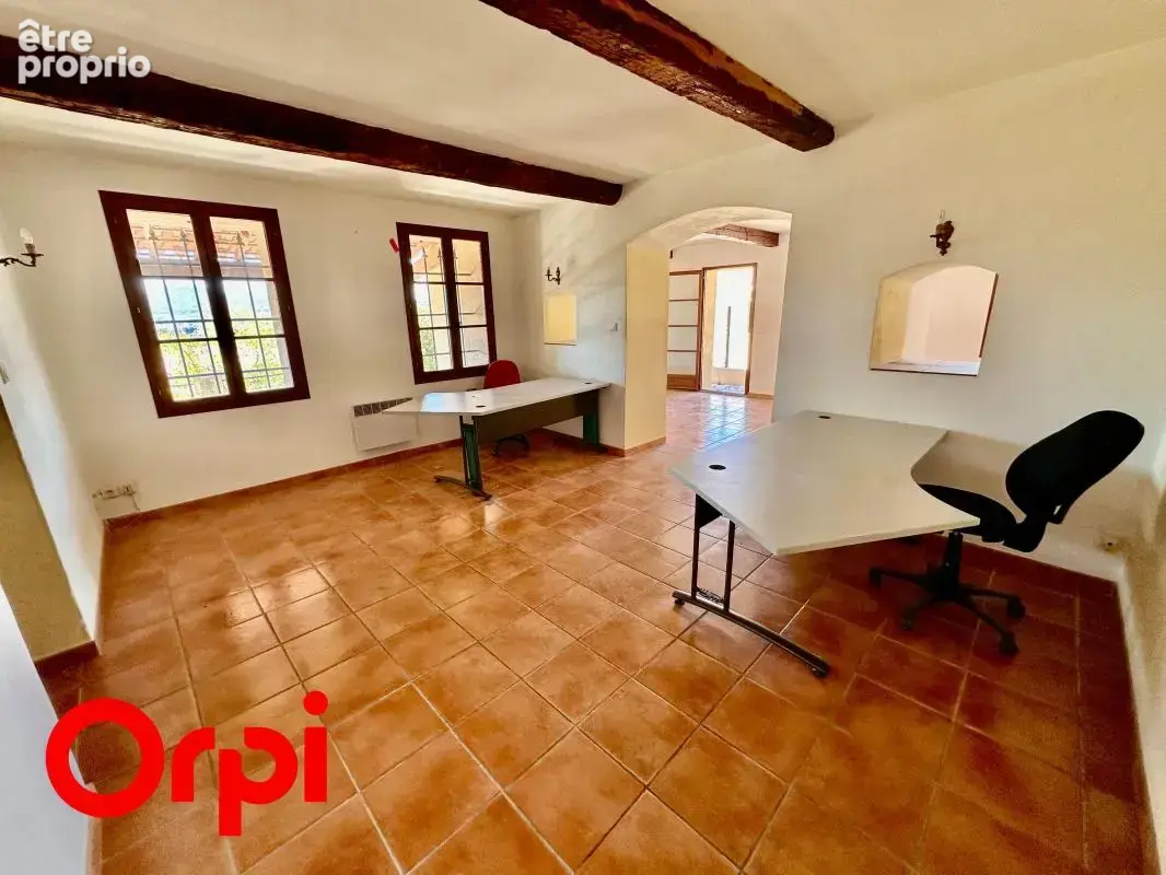 Maison 120 m² à vendre  sur 1500 m² de terrain avec vue dégagée à Ollioules (83190) - photo 4