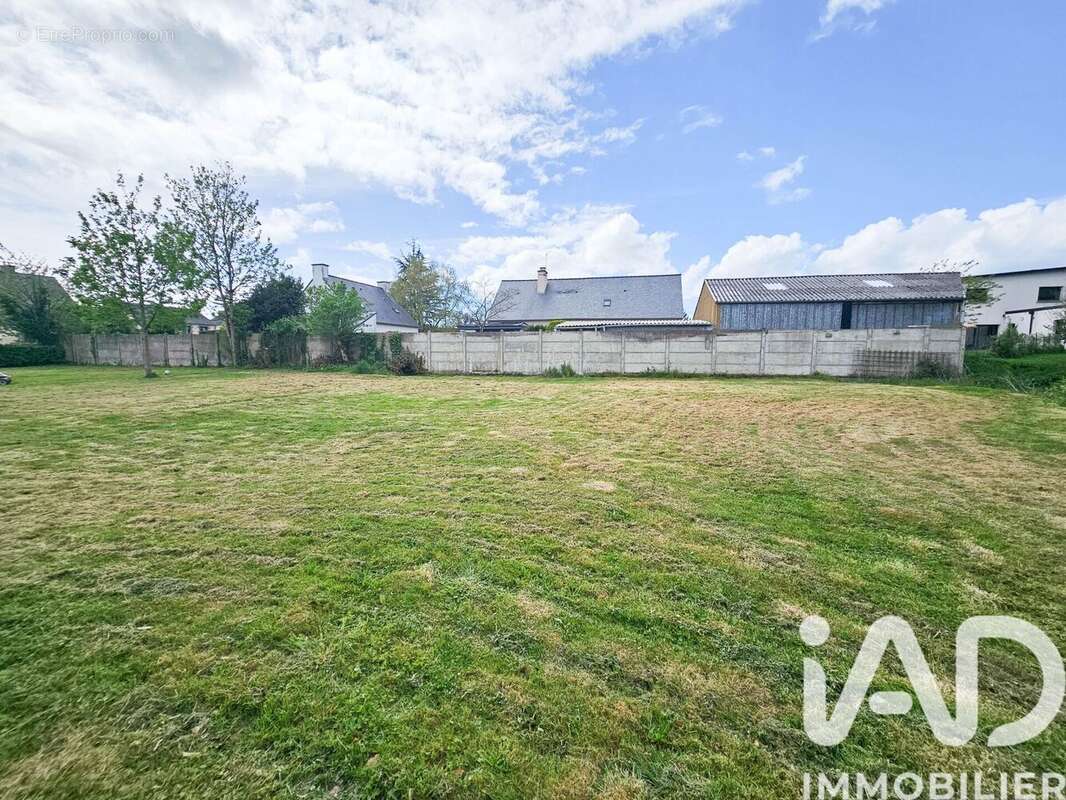 Photo 3 - Terrain à SAINT-MEEN-LE-GRAND