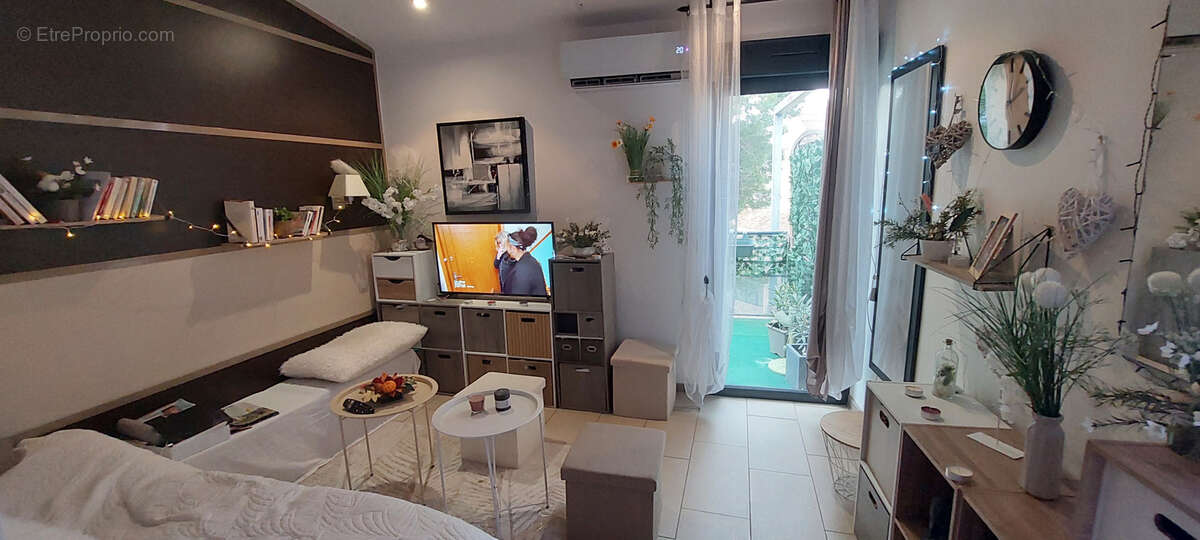 Beau studio avec terrasse - photo 4