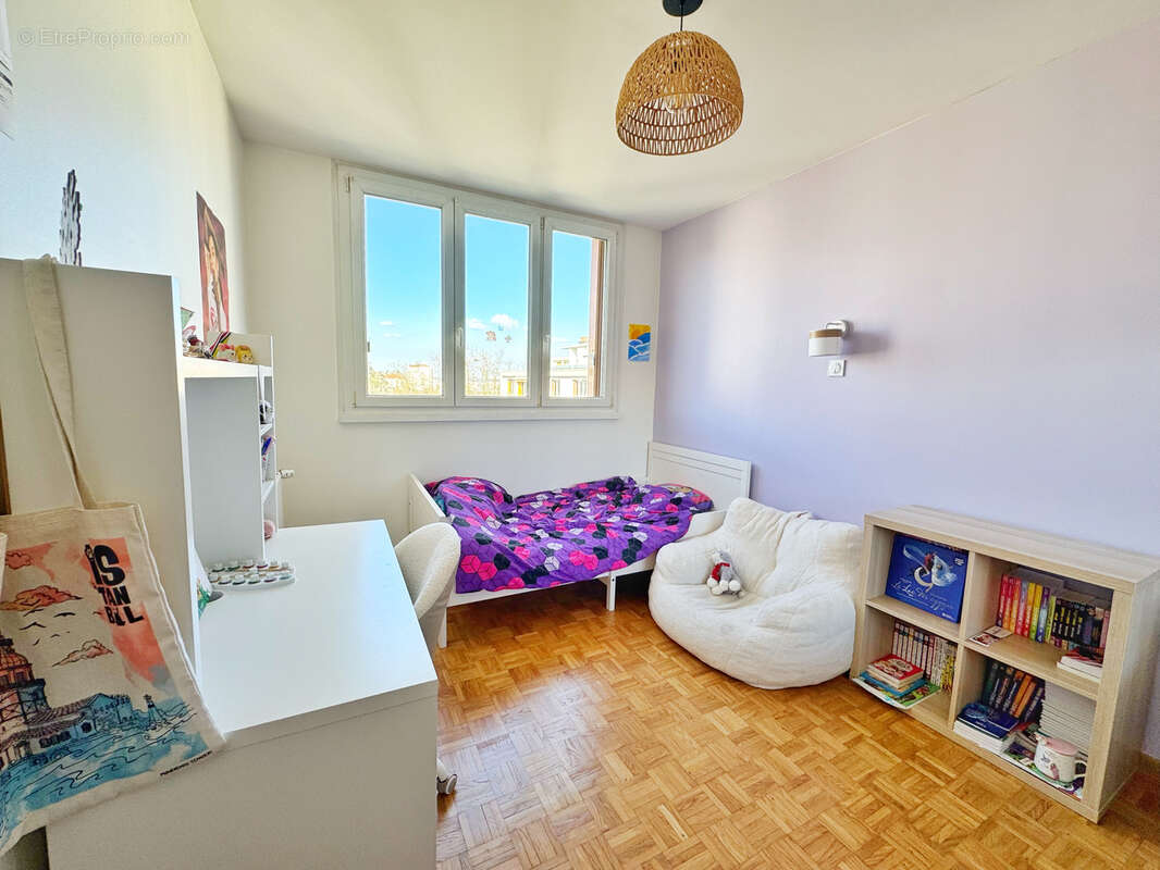Appartement à LA MULATIERE