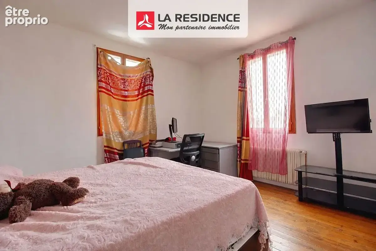 Maison 7 pièces 125 m² à vendre à Saint-Etienne-Du-Rouvray (76800) - photo 6