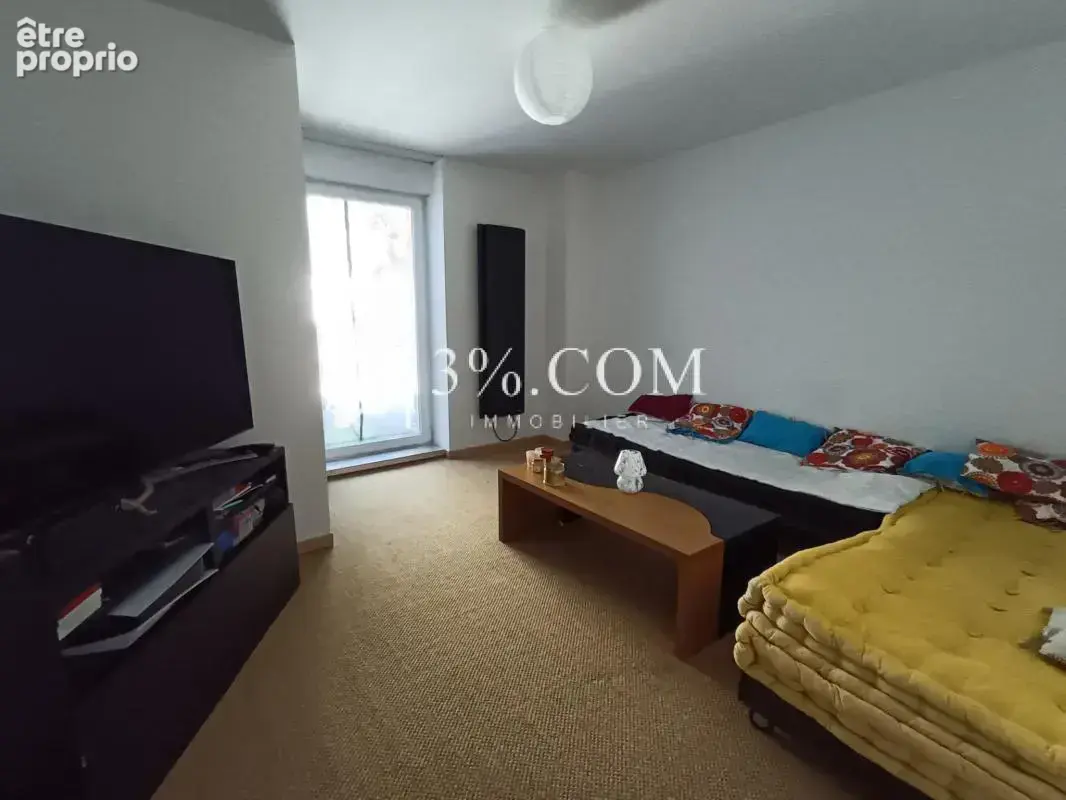 Maison de 76m2 renovee avec garage et place de stationnement - photo 8