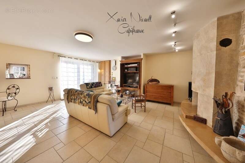 Maison à SAINT-AMOUR