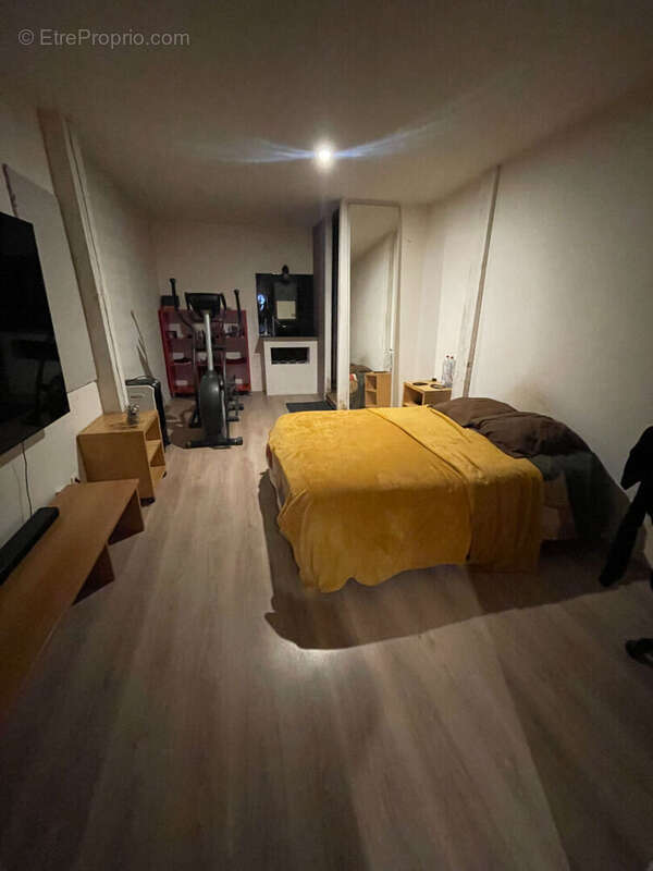 Maison à CHENEVIERES