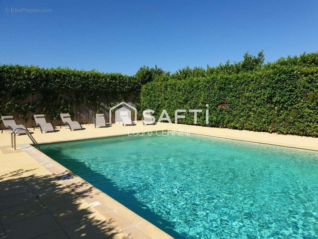 Photo 2 - Commerce à PONT-SAINT-ESPRIT