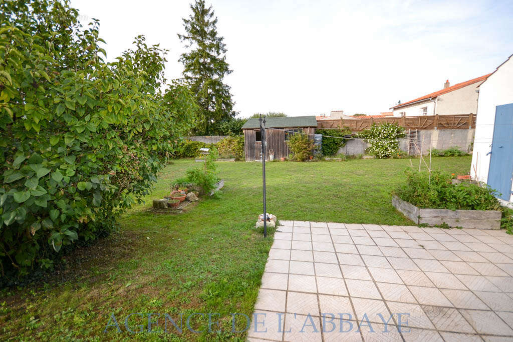 Maison à PONT-L'ABBE-D'ARNOULT