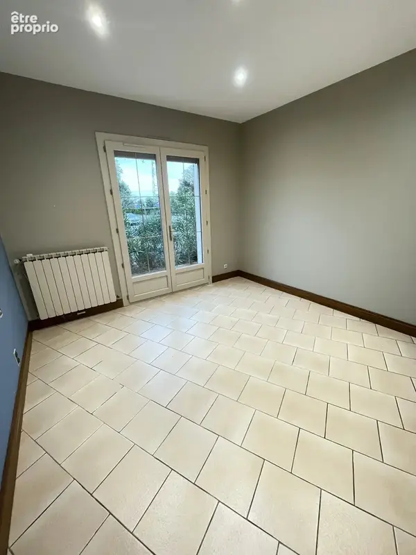 De beaux volumes, un grand jardin et un cadre de vie privilegie ! - photo 18