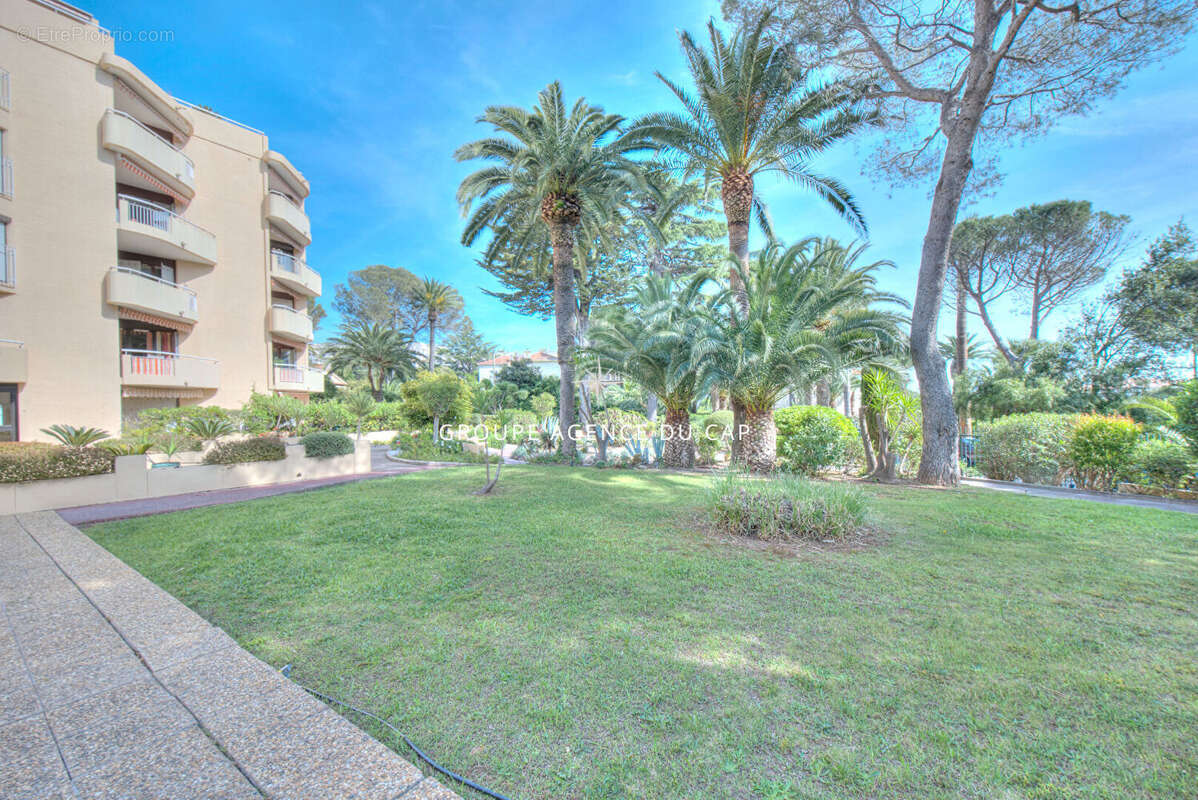 Bord de mer santa lucia 2 pieces de 33 m² avec parking en sous sol - photo 17