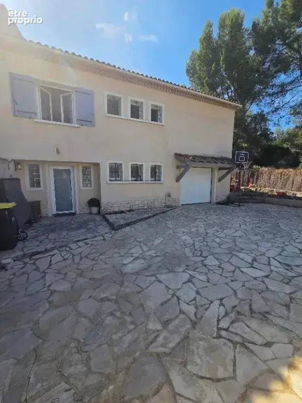 Lançon-provence – maison familiale de 160 m² avec jardin et garage - photo 3