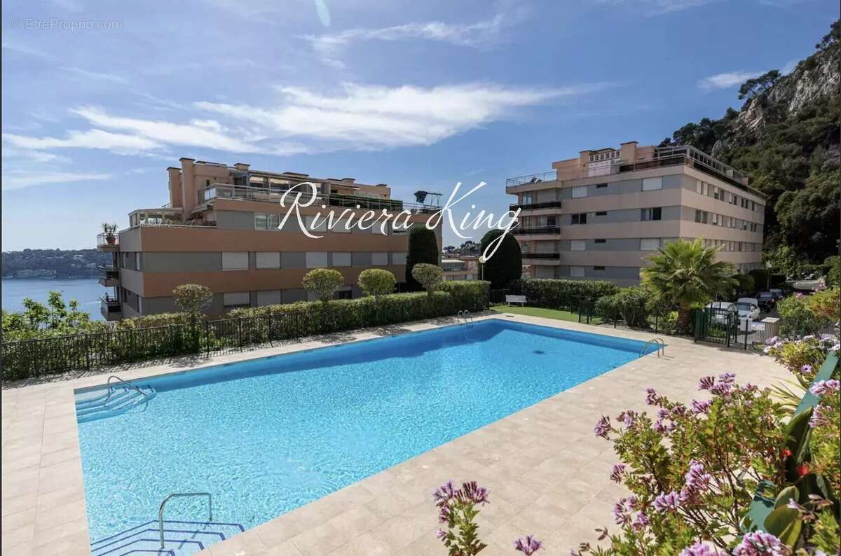 Villefranche-sur-Mer – Magnifique appartement 3P avec vue mer, piscine, parking et cave - photo 12