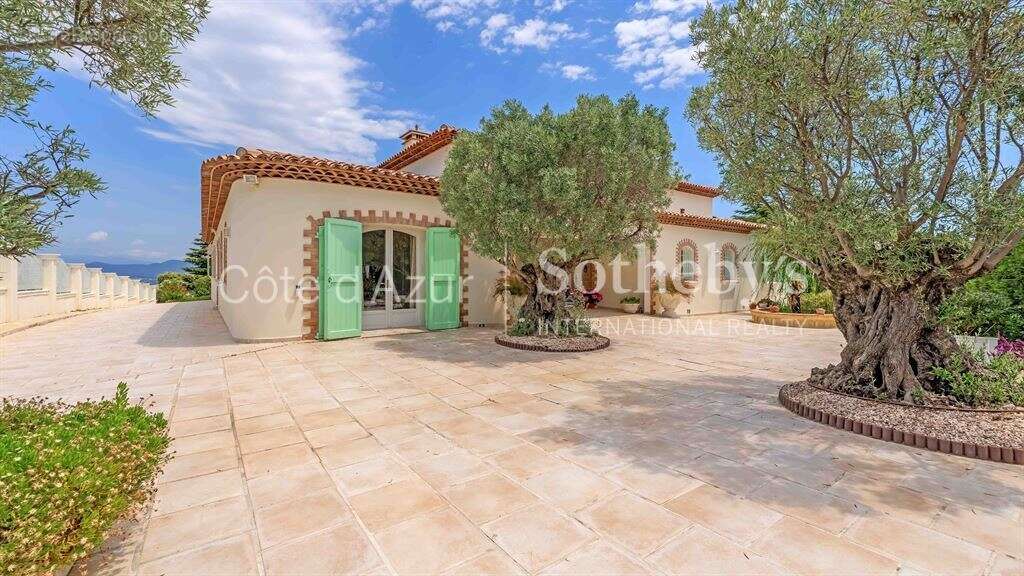 Saint-Aygulf villa hacienda avec vue mer panoramique et piscine - photo 13