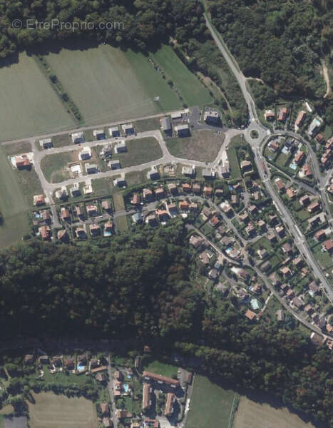 Terrain à SAINTE-SUZANNE