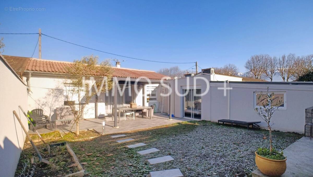 Maison à ECHIROLLES