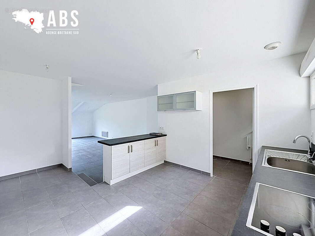 Maison 113 m² à Nivillac  - photo 6