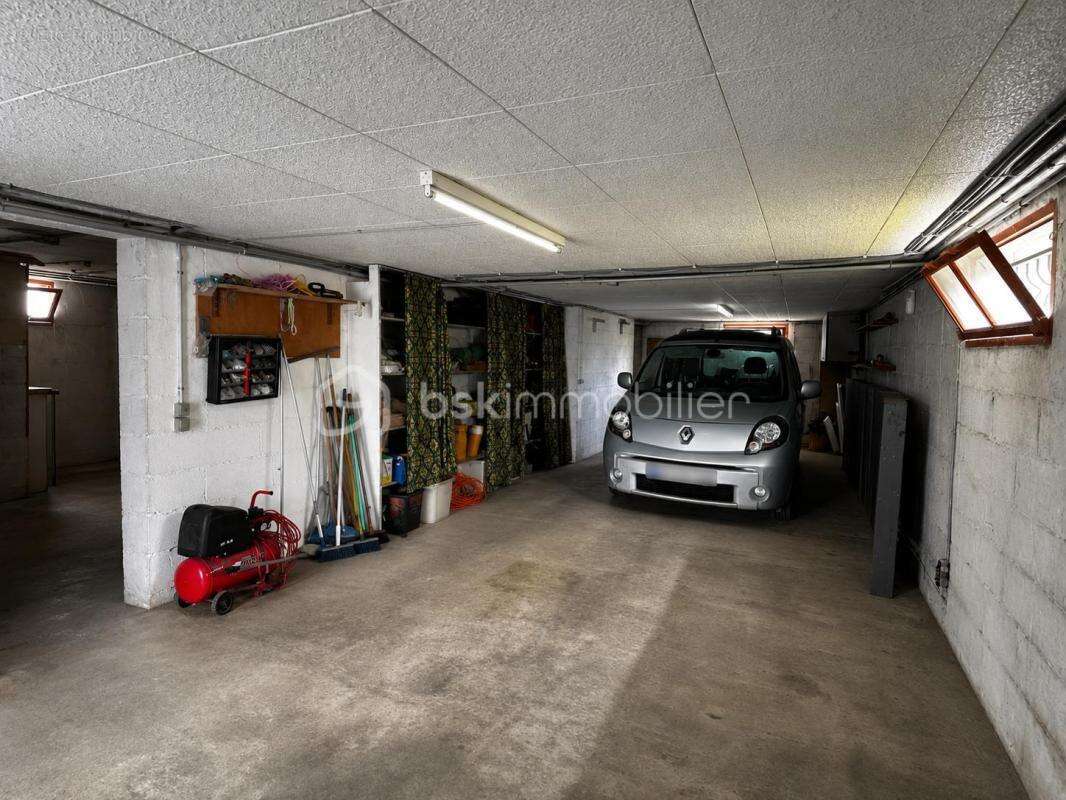À seulement quelques minutes de Nangis – Pavillon familial de 105 m² avec sous-sol total sur 660 m² de terrain - photo 10