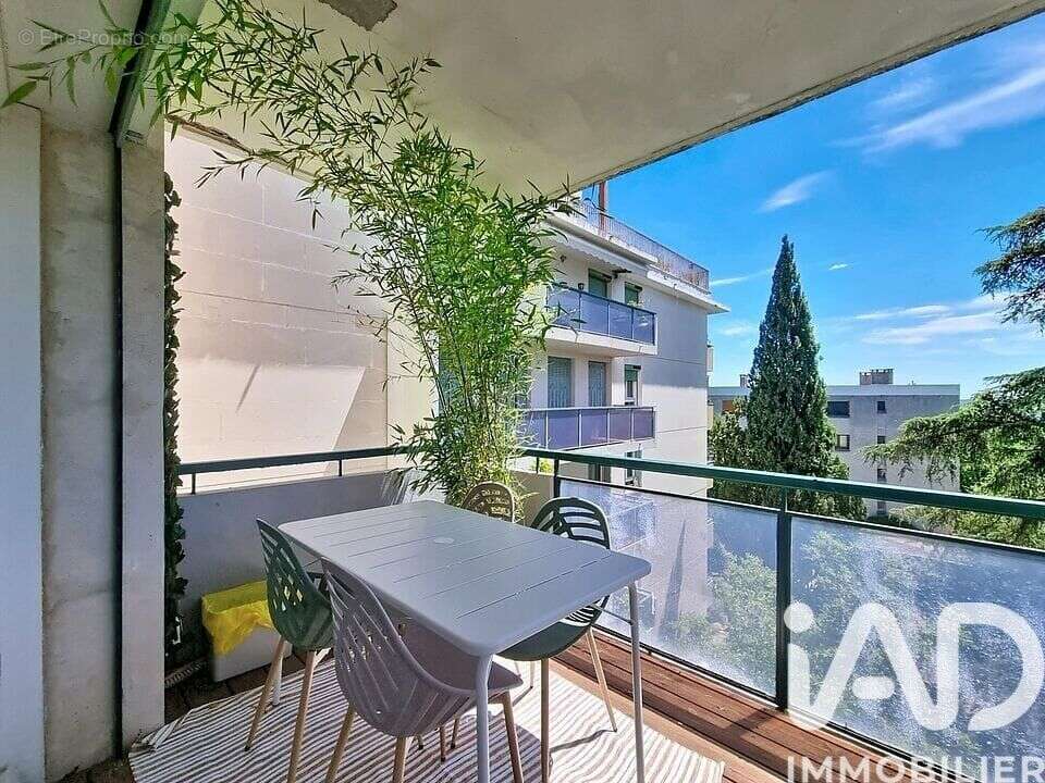 Photo 2 - Appartement à NIMES