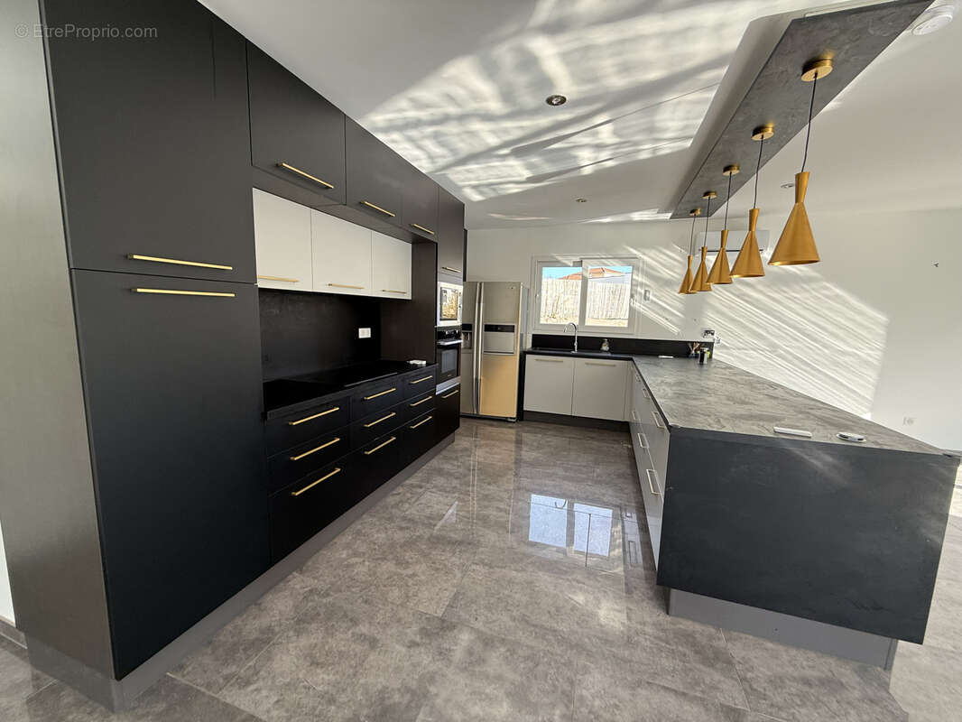 Maison à BELLERIVE-SUR-ALLIER