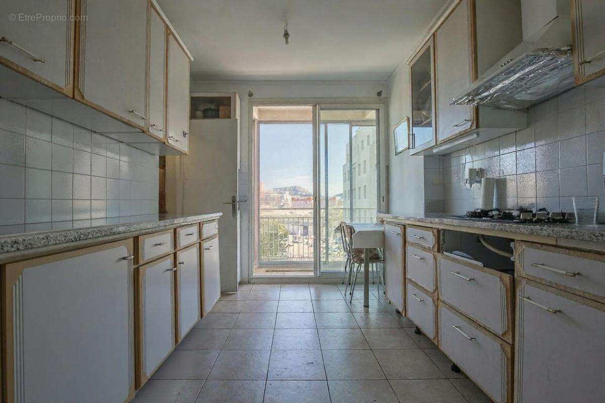 Appartement à MARSEILLE-8E