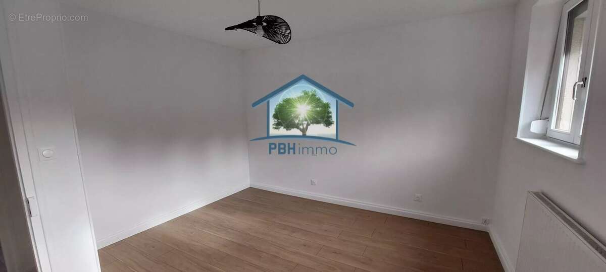 Maison à NOMEXY
