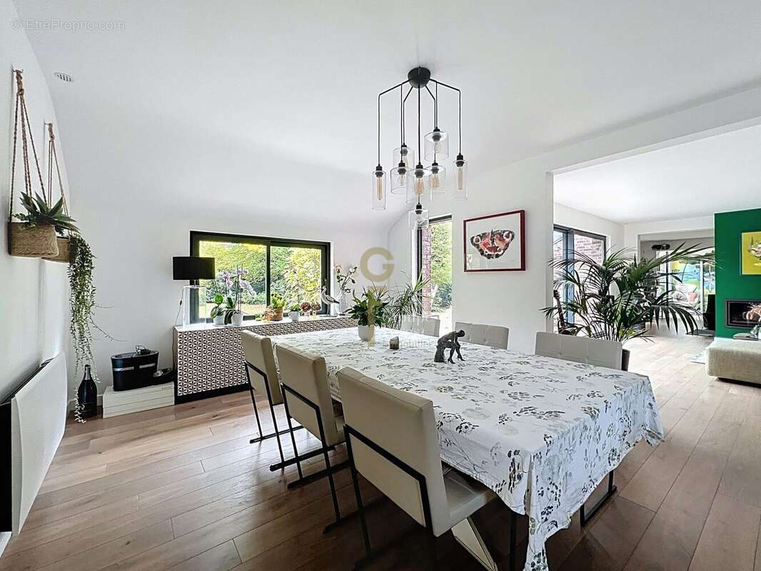 Maison à MARCQ-EN-BAROEUL