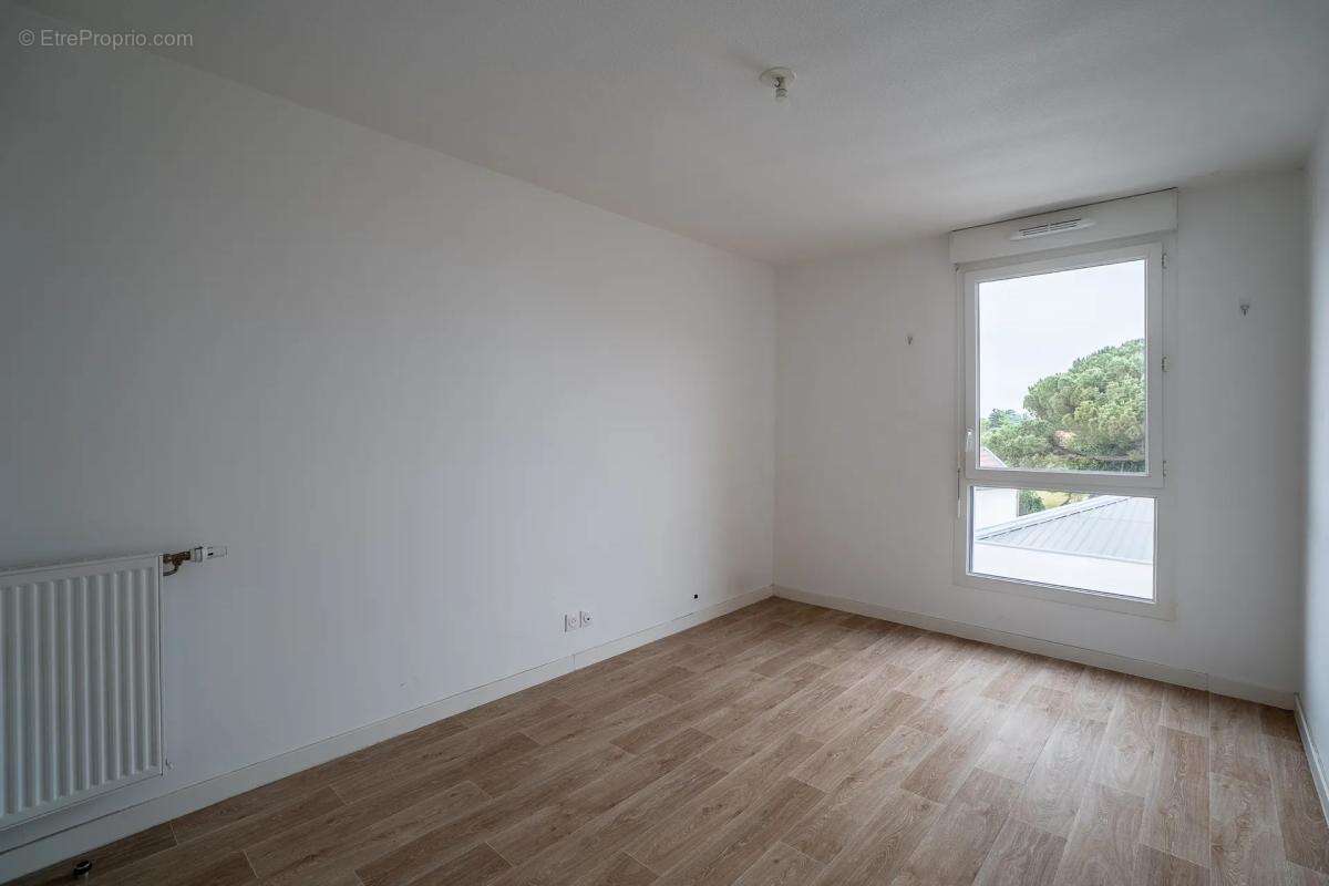 Appartement à VILLENAVE-D'ORNON