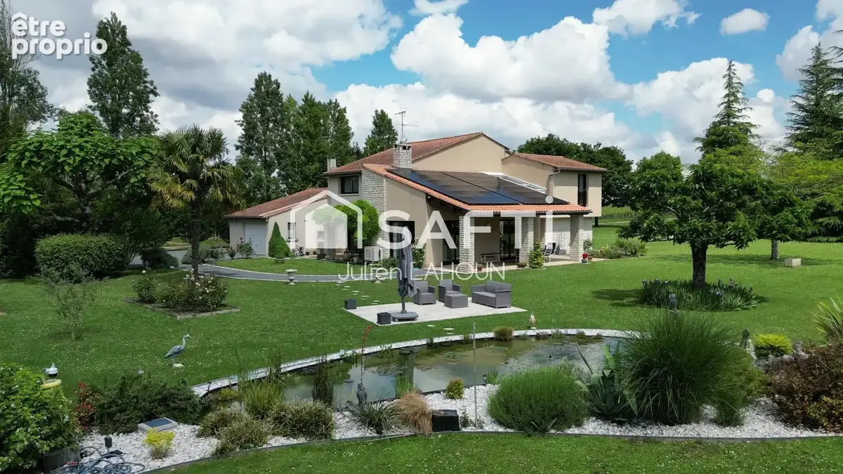 Photo 1 - Maison à LES METAIRIES