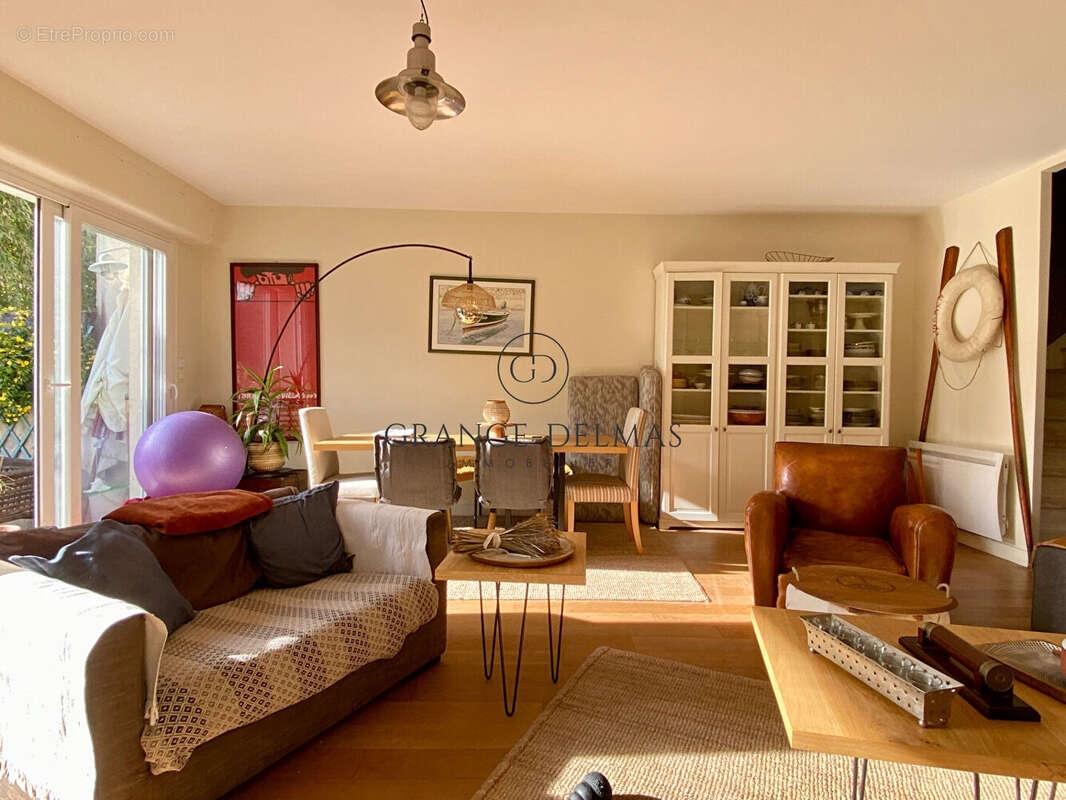 Maison à LE BOUSCAT