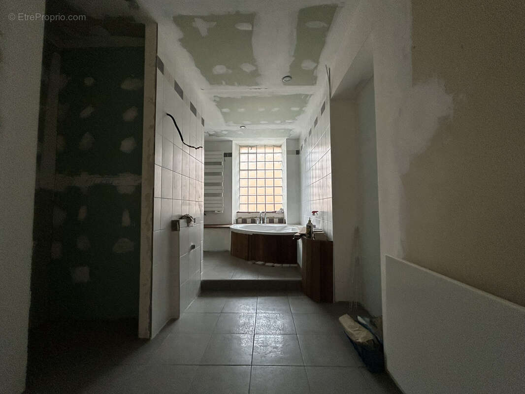 Maison à GROSTENQUIN