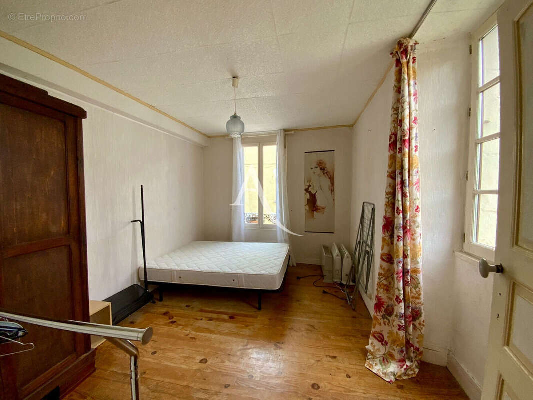 Maison Pons 8 pièce(s) 220 m2 - photo 6