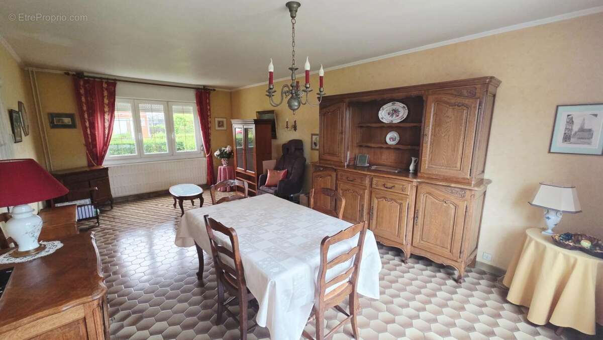 Maison à BEAURAINS