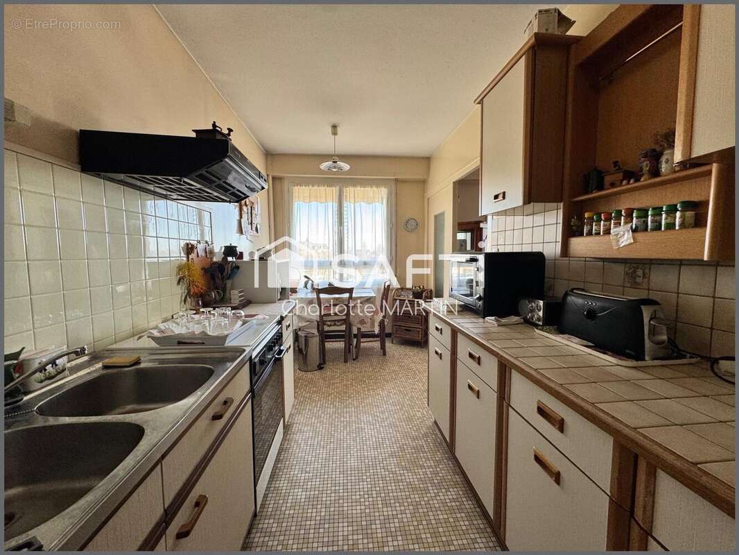 Appartement 100 m² à Vierzon  - photo 2