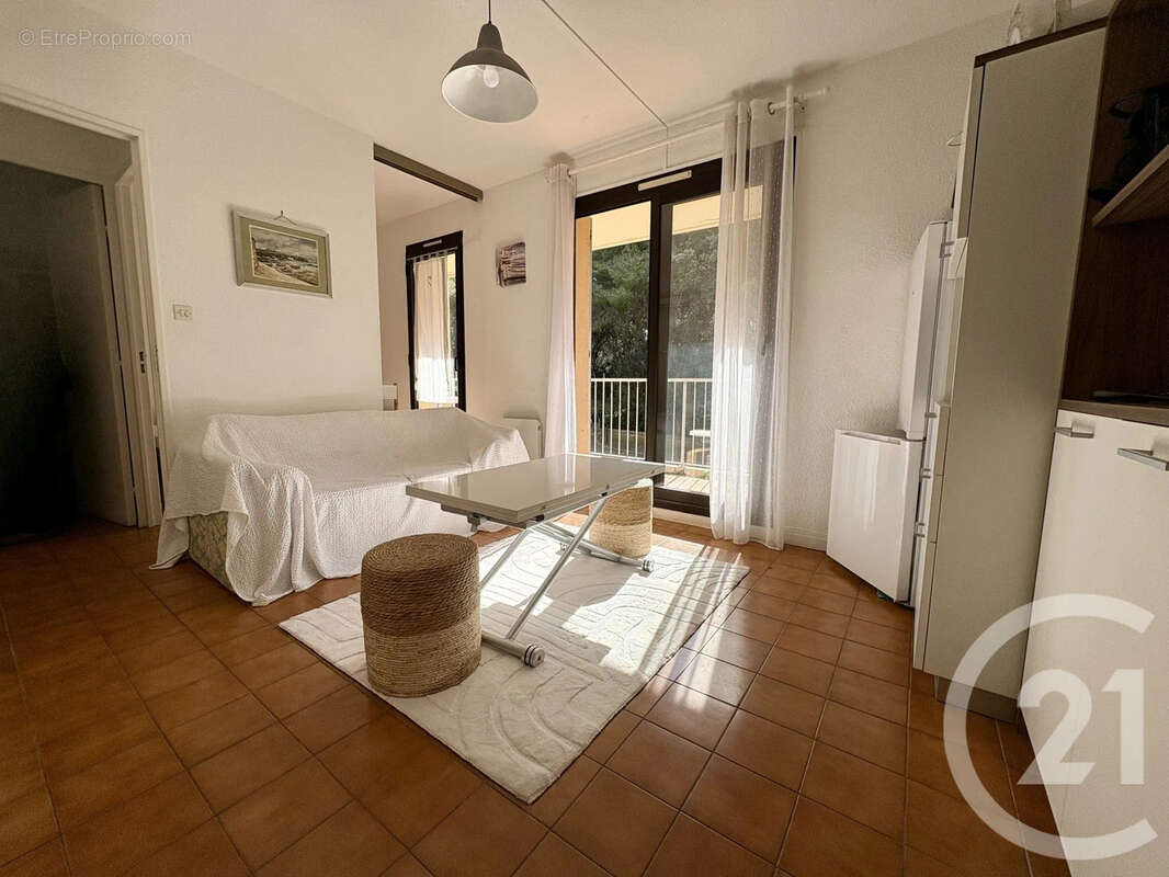 Appartement à SIX-FOURS-LES-PLAGES