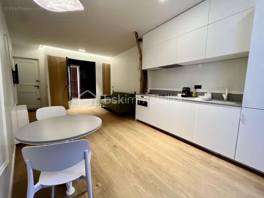 SETE- Appartement de 38m2 avec balcon - photo 3