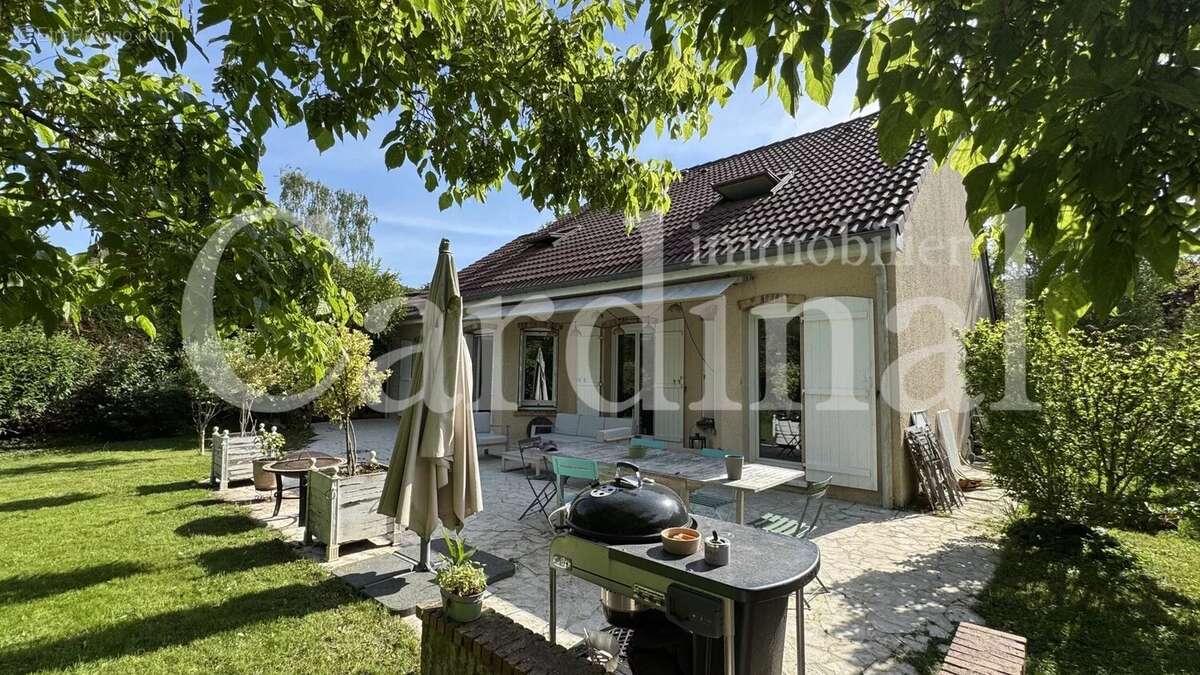 Maison à NOISY-LE-ROI