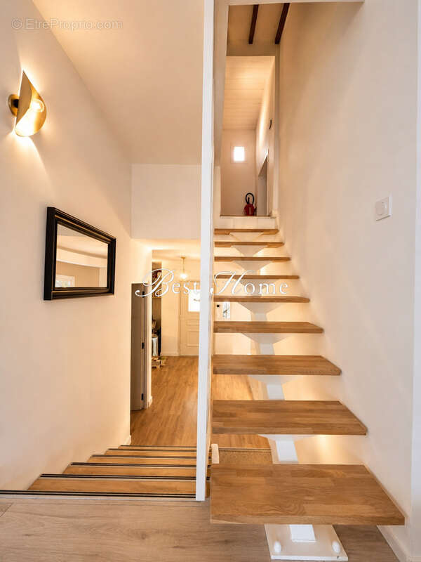 Maison à NIMES