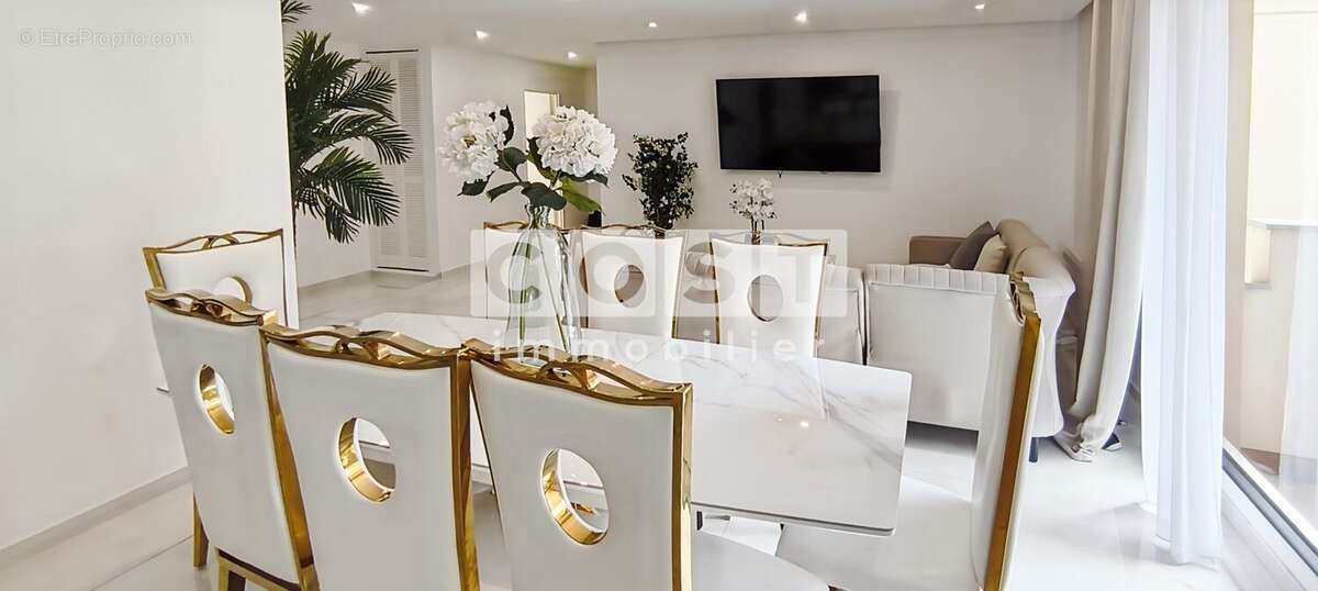 Appartement à COURBEVOIE